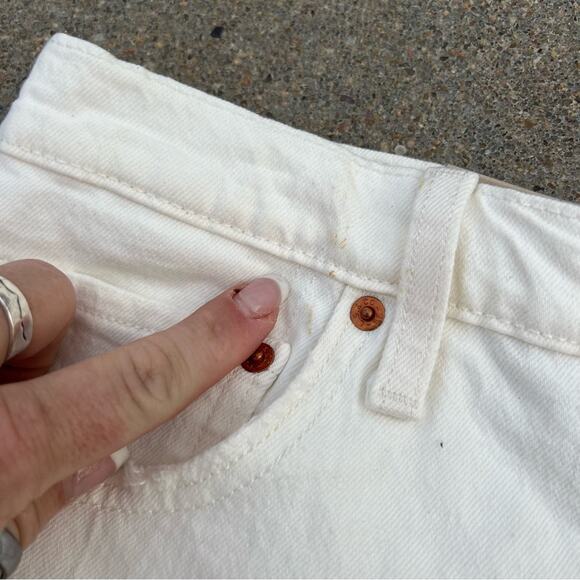 Levi’s 501 white frayed hem button fly distressed festival Jean shorts - Picture 4 of 9